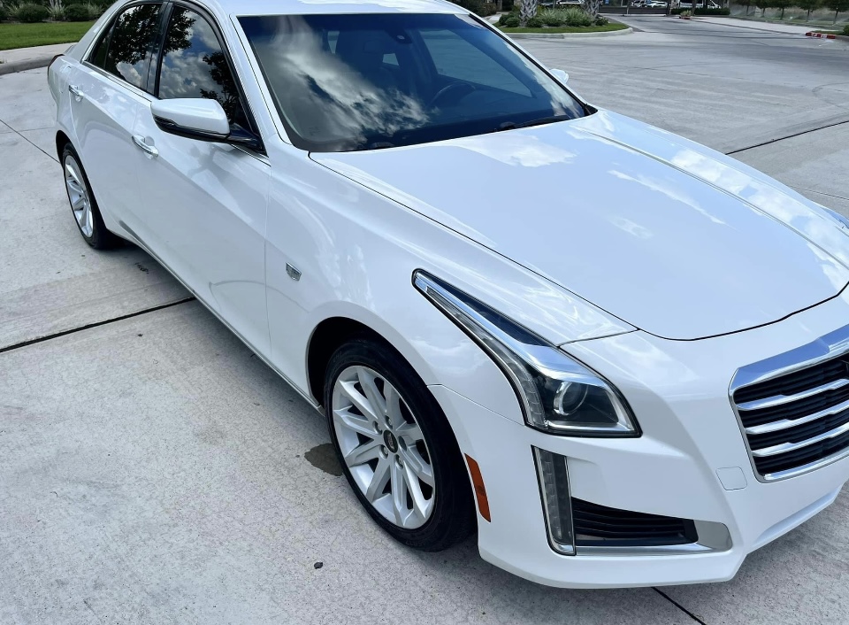 Front passenger-side view